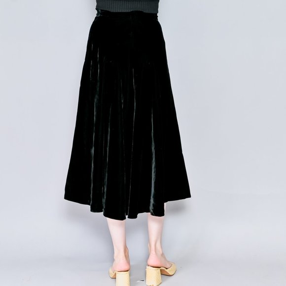 706. VINTAGE Grapes Wine Black Velvet Midi Skirt with Gold Sequin Embroidered - Picture 4 of 11